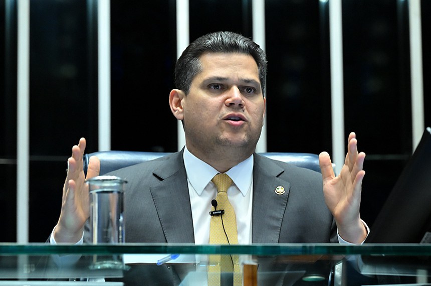 Empresários tentam adiar fim da escala 6×1, mas Alcolumbre evita compromisso Empresários tentam adiar fim da escala 6×1, mas Alcolumbre evita compromisso