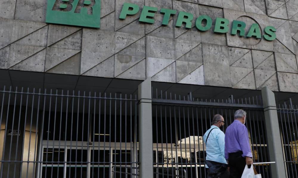 Petrobras quer dobrar produção de fertilizantes Petrobras quer dobrar produção de fertilizantes