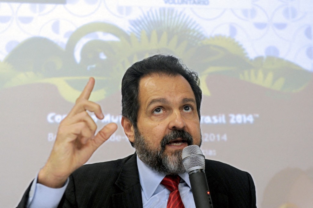 PT brasiliense fecha chapa; Agnelo concorre a federal PT brasiliense fecha chapa; Agnelo concorre a federal