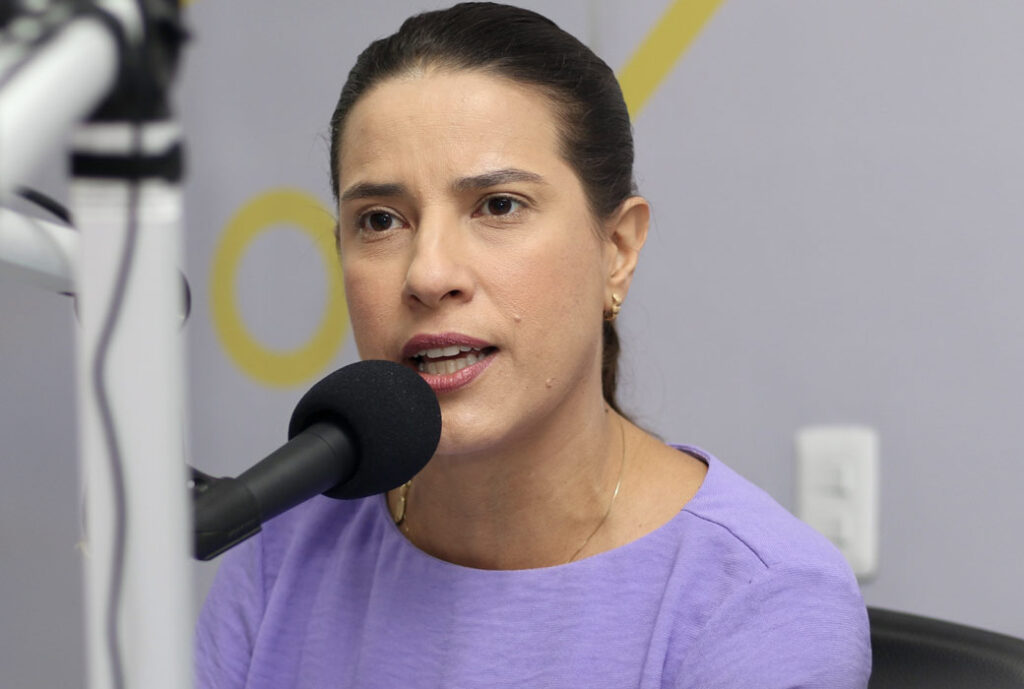 Raquel Lyra vira sobre João Campos e lidera disputa em PE