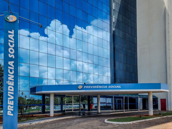 STF derruba idade mínima da aposentadoria especial STF derruba idade mínima da aposentadoria especial