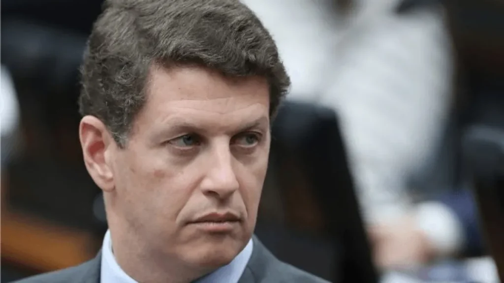 Salles confirma troca de suplente no Novo ao Senado por SP Salles confirma troca de suplente no Novo ao Senado por SP